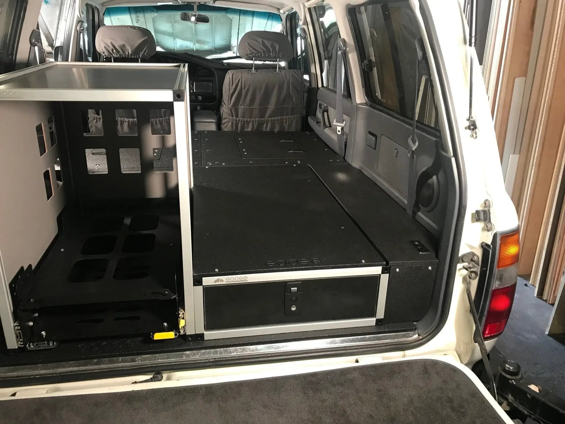Ultimate Chef and Sleeping Package for Toyota Land Cruiser 1991-1997 80 Series by Goose Gear