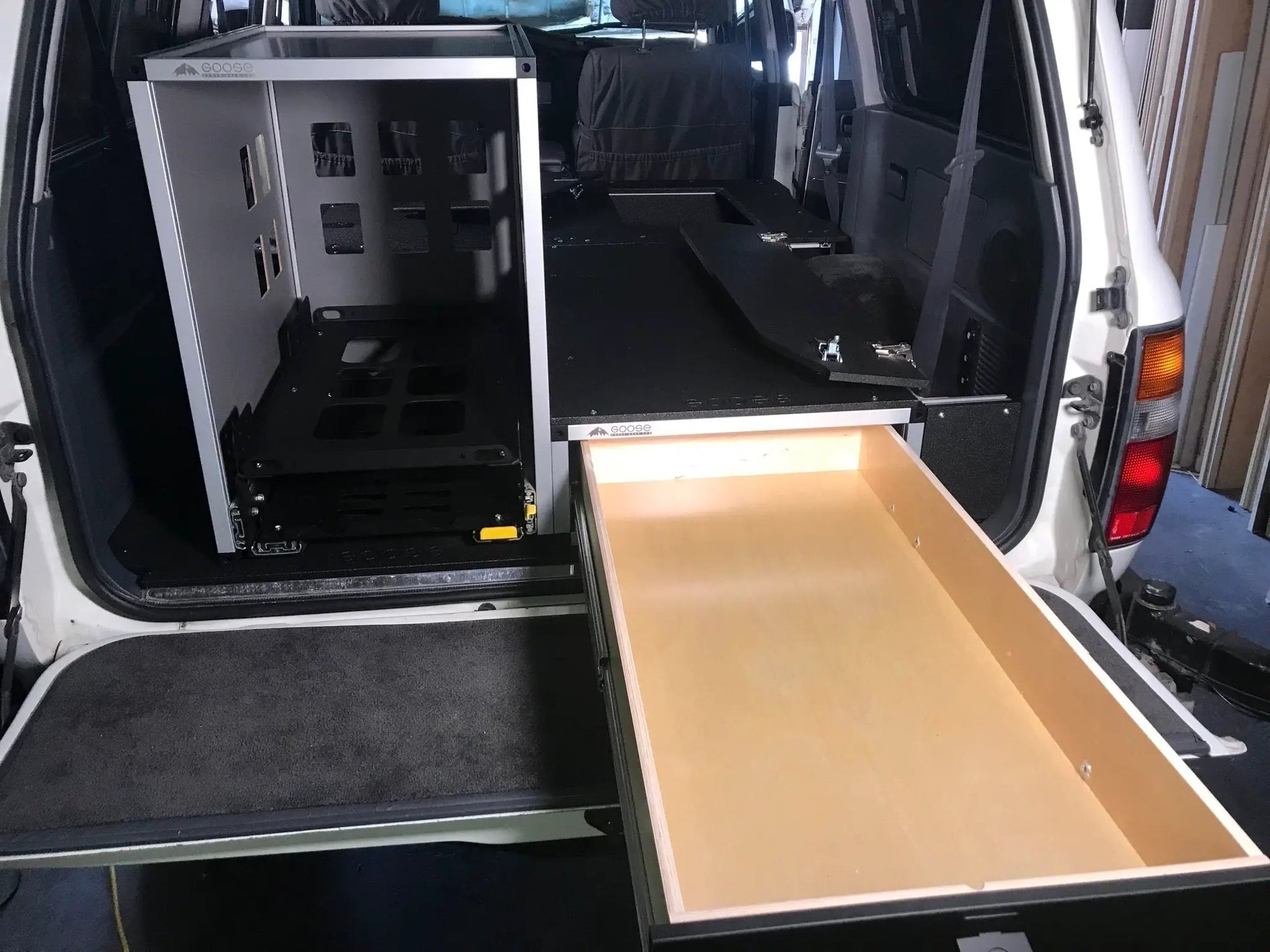 Ultimate Chef and Sleeping Package for Toyota Land Cruiser 1991-1997 80 Series by Goose Gear