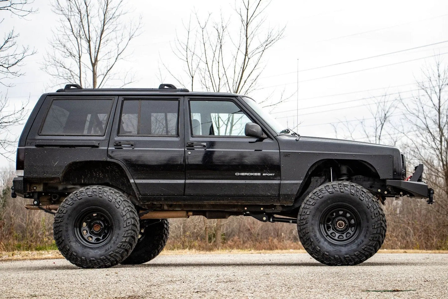 Rough Country 6.5 Inch Lift Kit | Long Arm | NP242 | Jeep Cherokee XJ 4WD (1984-2001) by Rough Country