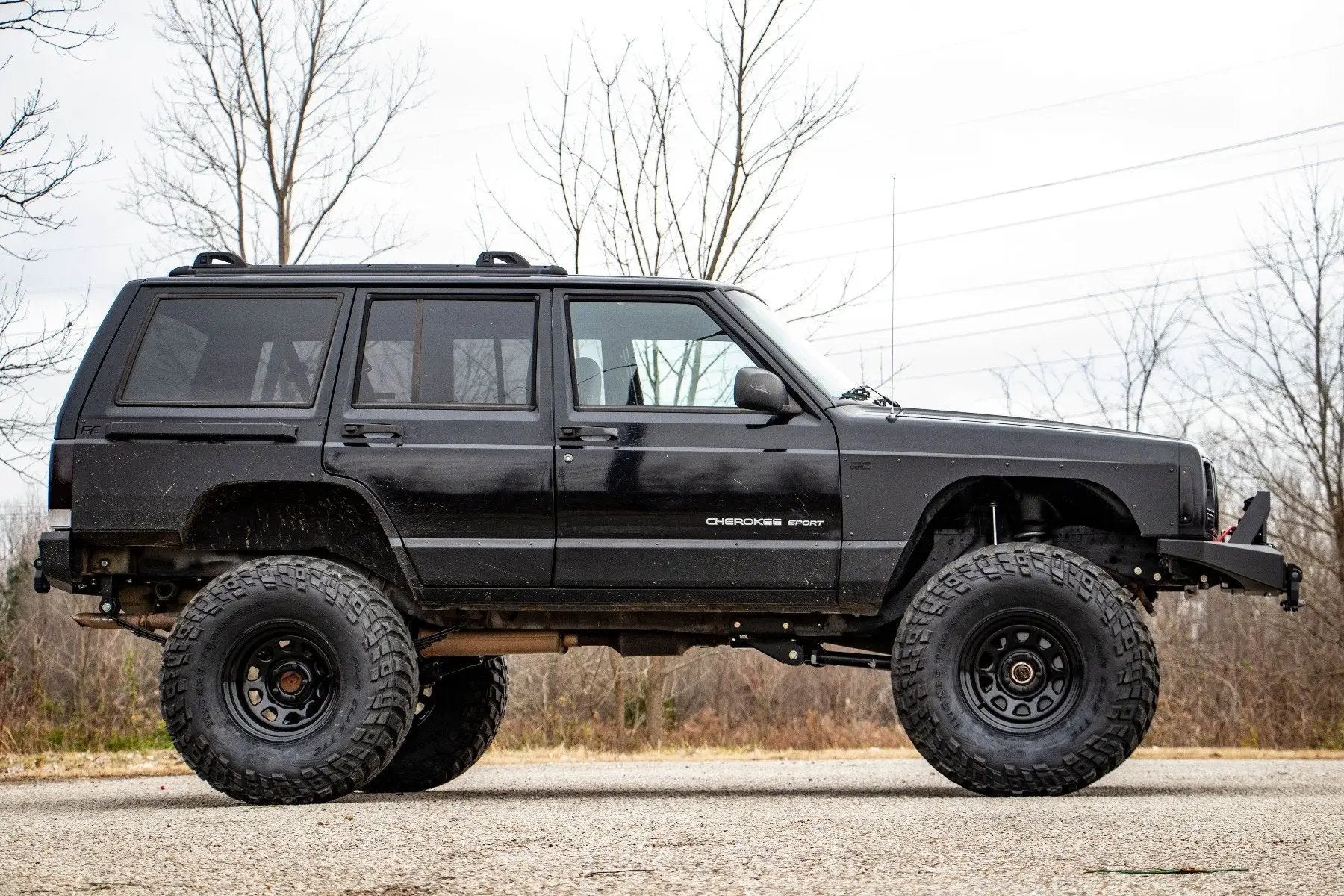 Rough Country 6.5 Inch Lift Kit | Long Arm | NP242 | Jeep Cherokee XJ 4WD (1984-2001) by Rough Country